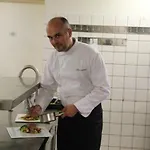 Logis De France Restaurant Le Lucullus Hotel Montmorillon