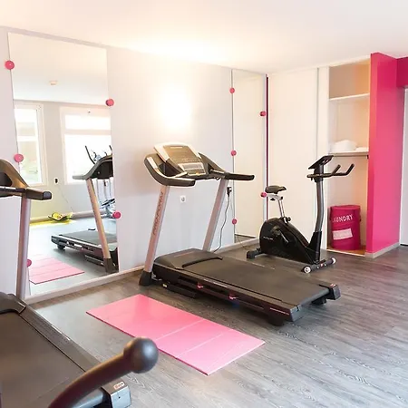 Logis De France Restaurant Le Lucullus Hotel 3*