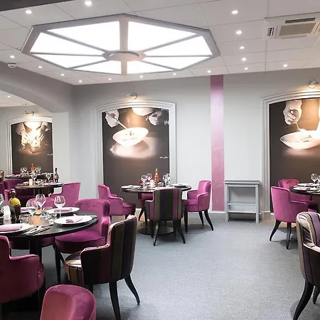 Hotel Logis De France Restaurant Le Lucullus 3*