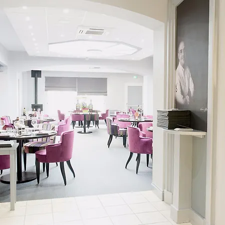 Logis De France Restaurant Le Lucullus Hotel Montmorillon