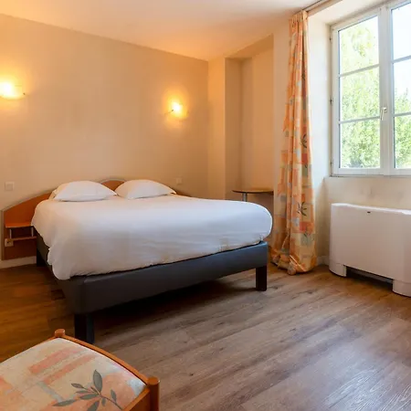 Logis De France Restaurant Le Lucullus Montmorillon