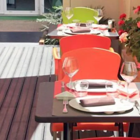Hotel De France 3*