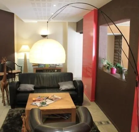Logis De France Restaurant Le Lucullus 3* Montmorillon