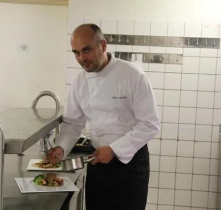 Logis De France Restaurant Le Lucullus Hotel Montmorillon